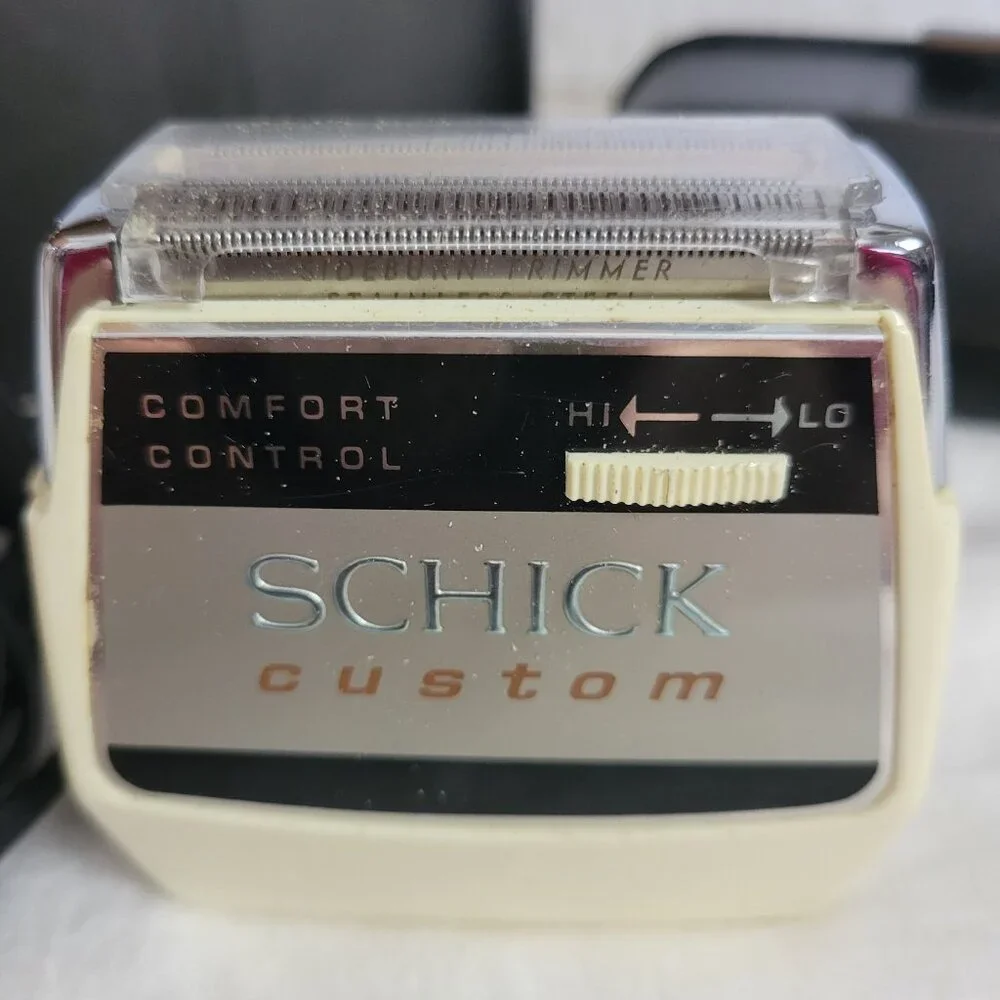 Schick Custom Comfort Control Electric Razor vtg w/Case Working see video men's